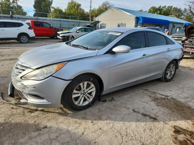 2013 HYUNDAI SONATA GLS — VIN 5NPEB4AC1DH759572
