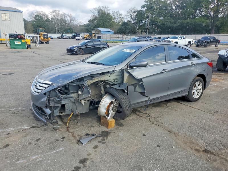 2013 HYUNDAI SONATA GLS — VIN 5NPEB4ACXDH768545