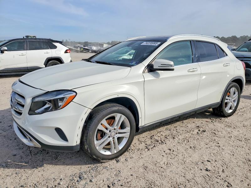 2016 MERCEDES-BENZ GLA 250 4M — VIN WDCTG4GB4GJ241324