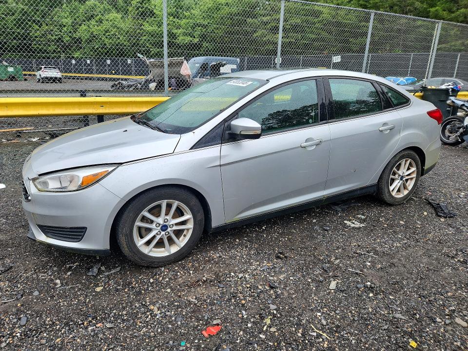 2016 FORD FOCUS — VIN 1FADP3F2XGL389431