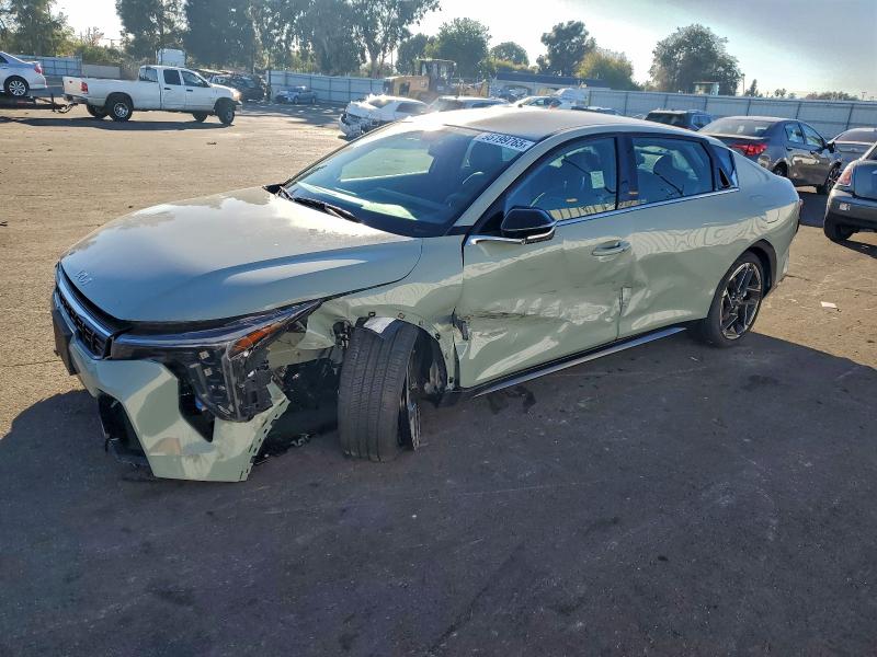 2025 KIA K4 — VIN 3KPFW4DE9SE203274
