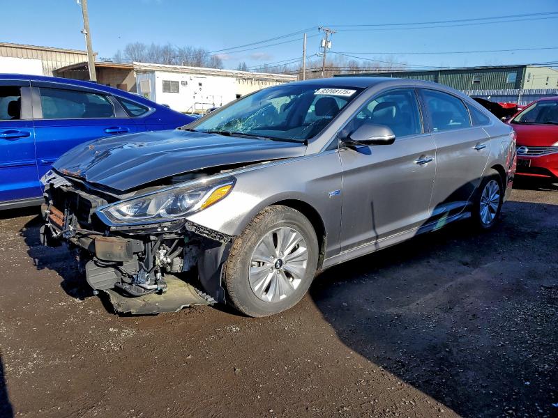 2018 HYUNDAI SONATA HYB — VIN KMHE24L30JA080095