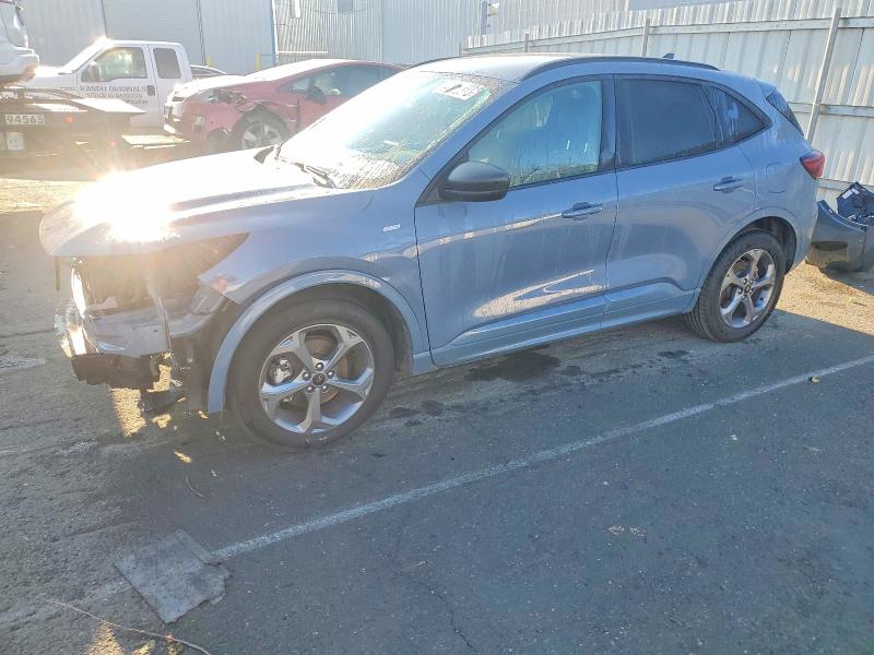 2023 FORD ESCAPE — VIN 1FMCU0MZ8PUB29760
