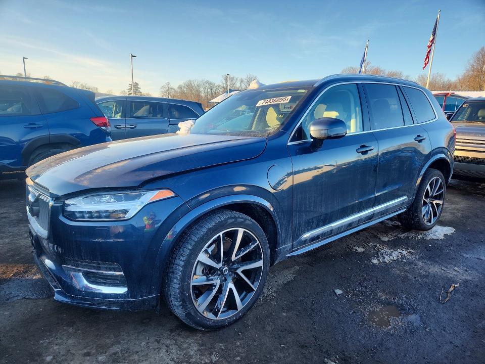 2022 VOLVO XC90 — VIN YV4H600ZXN1848708
