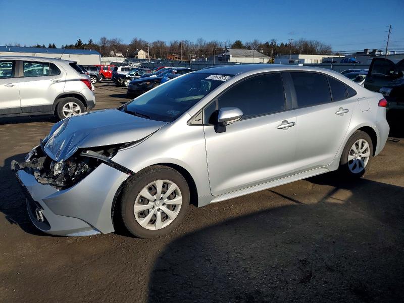 2022 TOYOTA COROLLA LE — VIN JTDEPMAE3N3004651