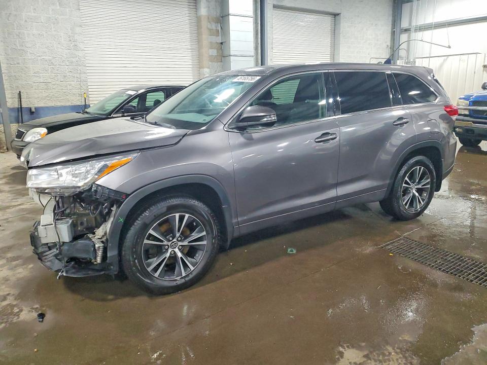 2018 TOYOTA HIGHLANDER — VIN 5TDBZRFH1JS834275