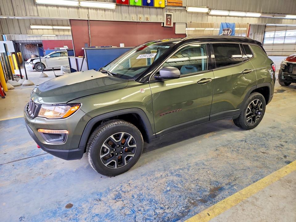 2019 JEEP COMPASS — VIN 3C4NJDDB2KT638908