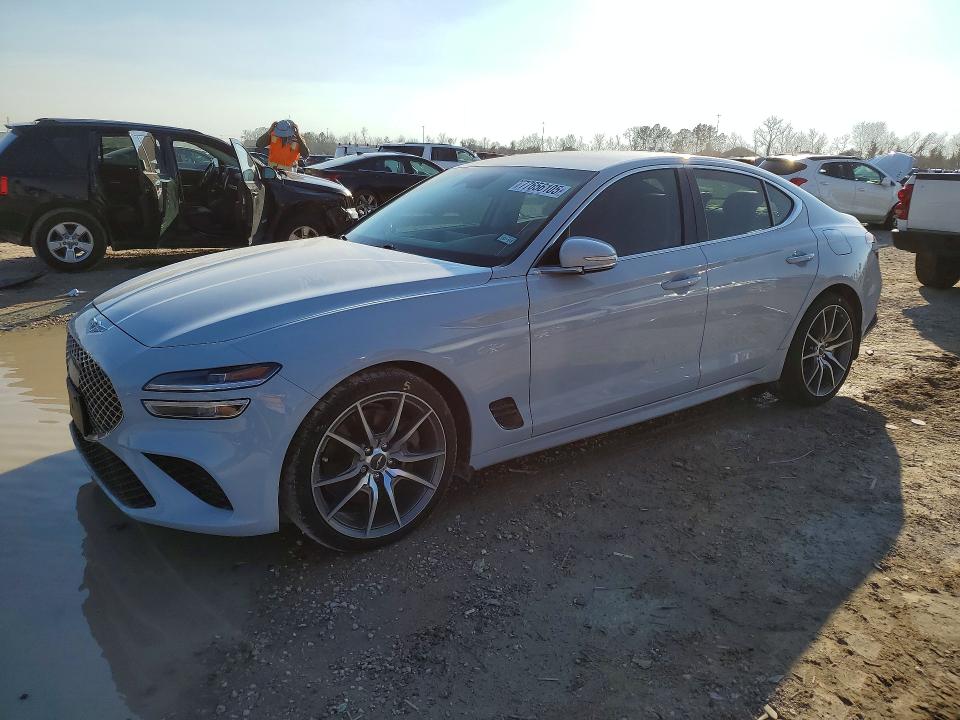 2022 GENESIS G70 — VIN KMTG54TE6NU088231