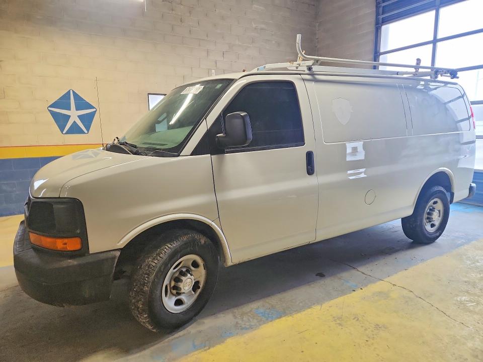 2016 CHEVROLET EXPRESS 25 — VIN 1GCWGAFF2G1316818