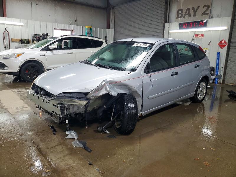 2005 FORD FOCUS ZX5 — VIN 3FAFP37N95R136777