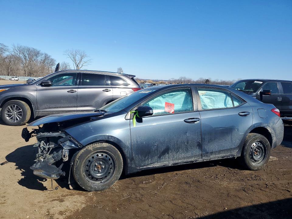 2015 TOYOTA COROLLA — VIN 5YFBURHE7FP197524