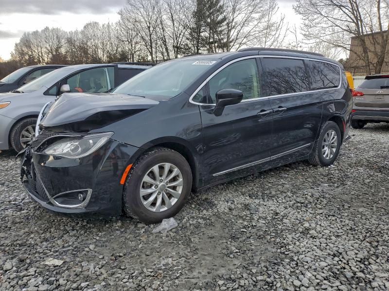 2017 CHRYSLER PACIFICA T — VIN 2C4RC1BG2HR832066