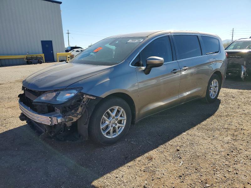 2017 CHRYSLER PACIFICA T — VIN 2C4RC1DG1HR537361