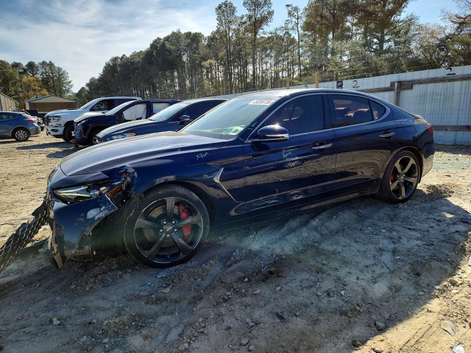 2020 GENESIS G70 — VIN KMTG34LEXLU058135