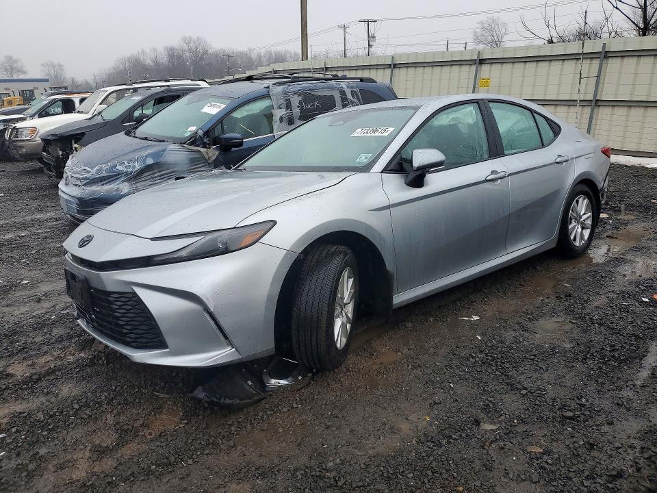 2025 TOYOTA CAMRY — VIN 4T1DBADK0SU534751
