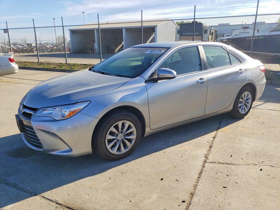 2016 TOYOTA CAMRY — VIN 4T4BF1FKXGR581551