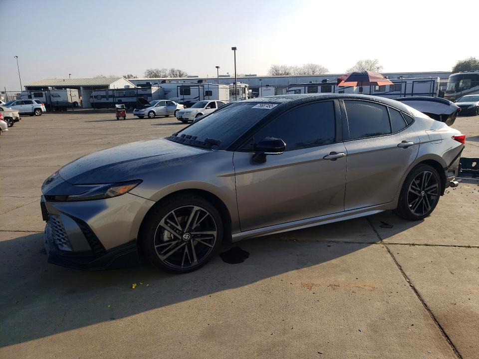 2026 TOYOTA CAMRY — VIN 4T1DAACKXTU652019