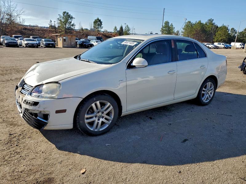 2007 VOLKSWAGEN JETTA WOLF — VIN 3VWEF71K67M171319