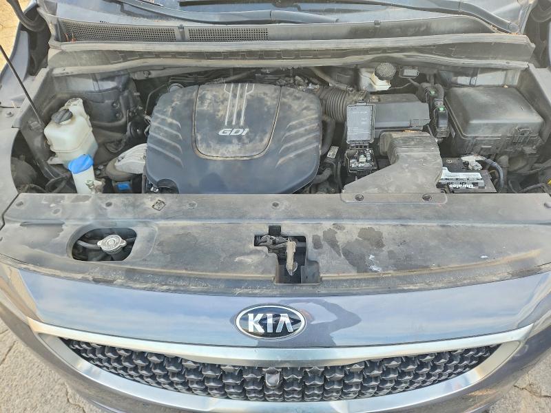 KNDMC5C13G6170354