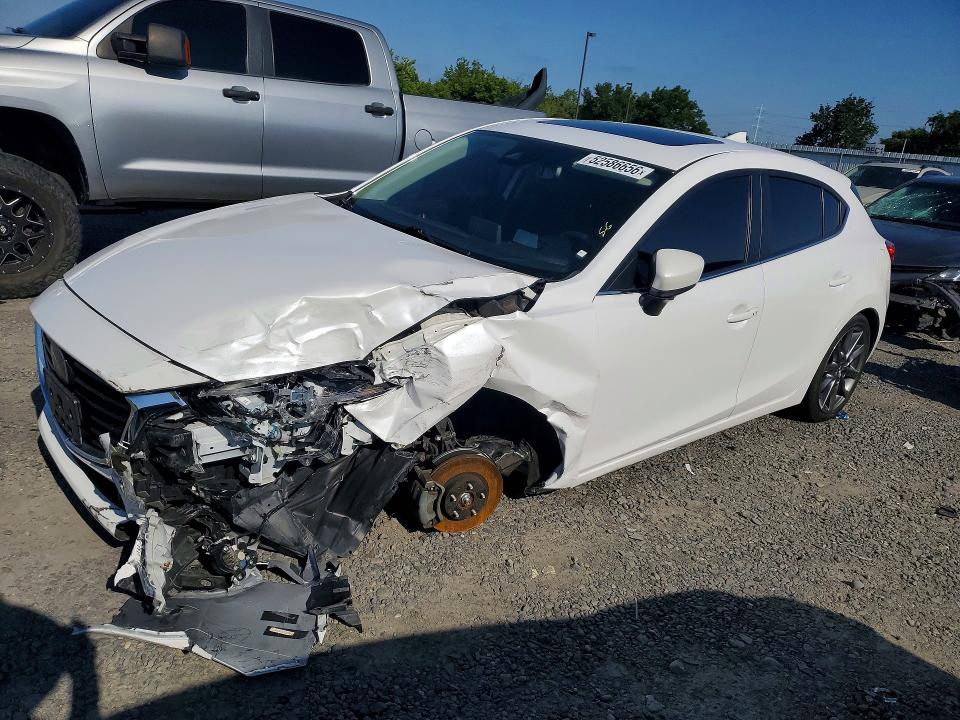 2018 MAZDA 3 — VIN 3MZBN1M38JM239893