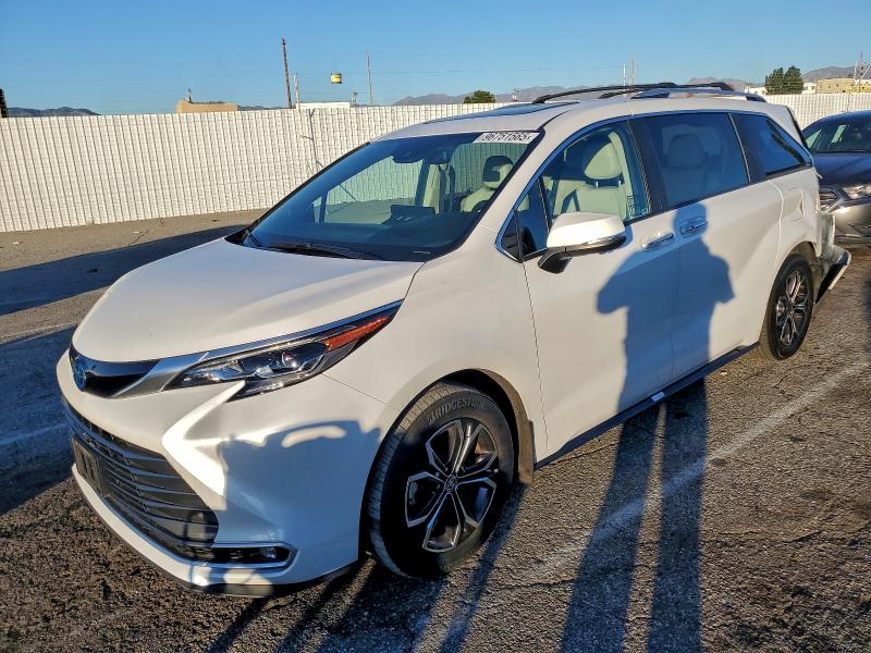2025 TOYOTA SIENNA LIM — VIN 5TDESKFC3SS170771