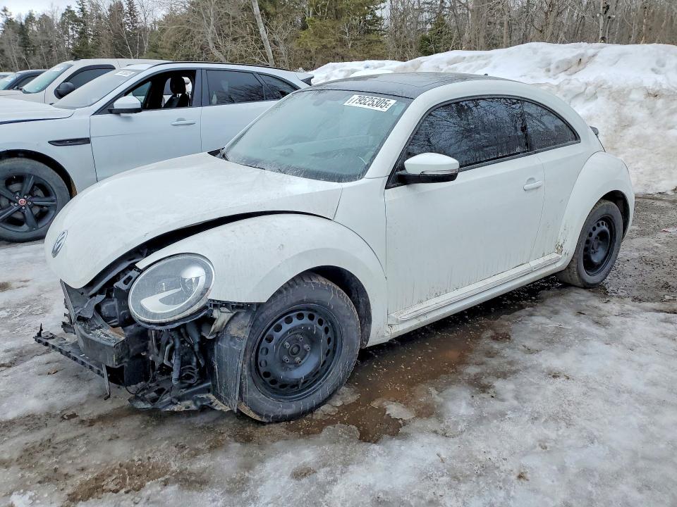 2017 VOLKSWAGEN BEETLE — VIN 3VWJ17AT9HM627370
