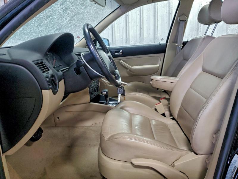 3VWSA29M3YM012656