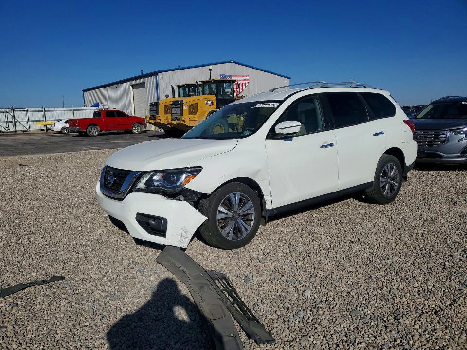 2017 NISSAN PATHFINDER — VIN 5N1DR2MM1HC677600