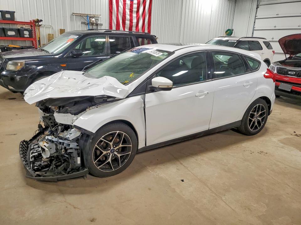 2017 FORD FOCUS — VIN 1FADP3M29HL228749