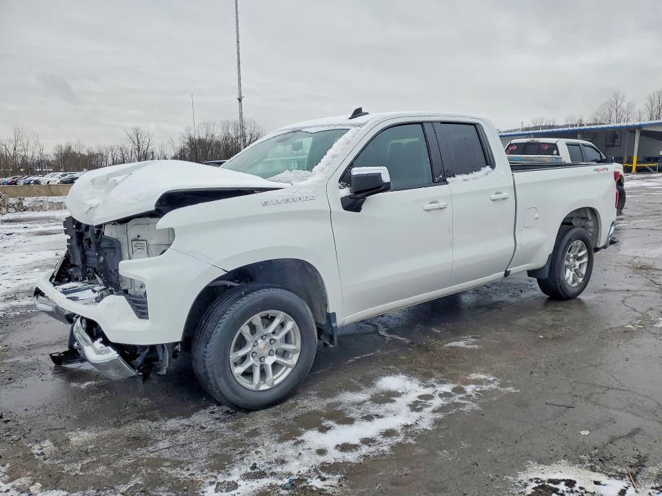 2024 CHEVROLET SILVERADO — VIN 1GCRDKEK2RZ243884