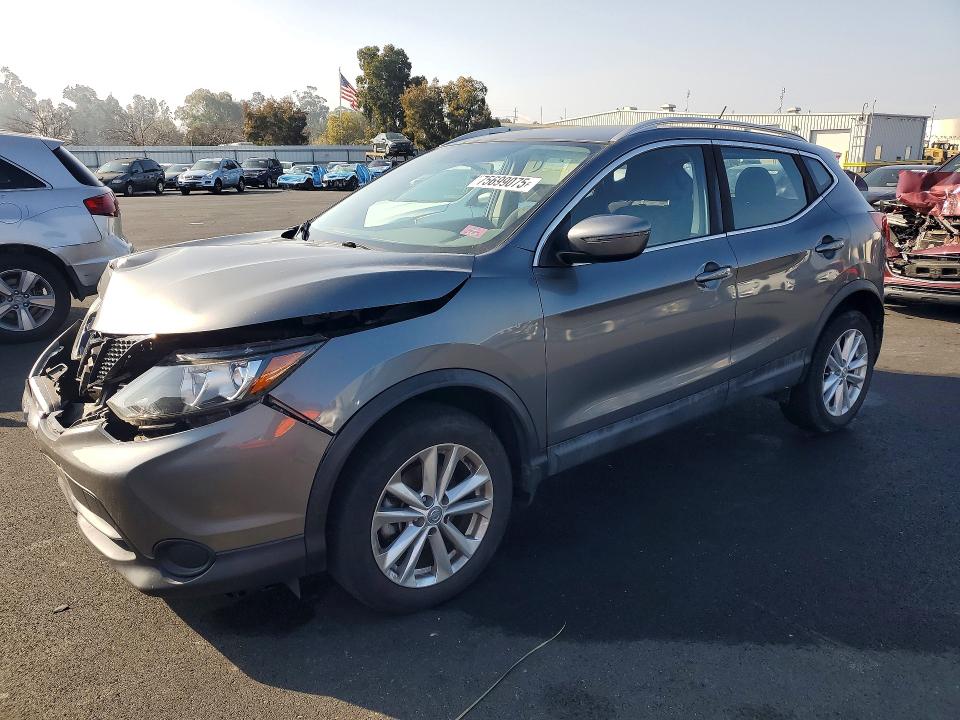 2018 NISSAN ROGUE SPOR — VIN JN1BJ1CP2JW190745