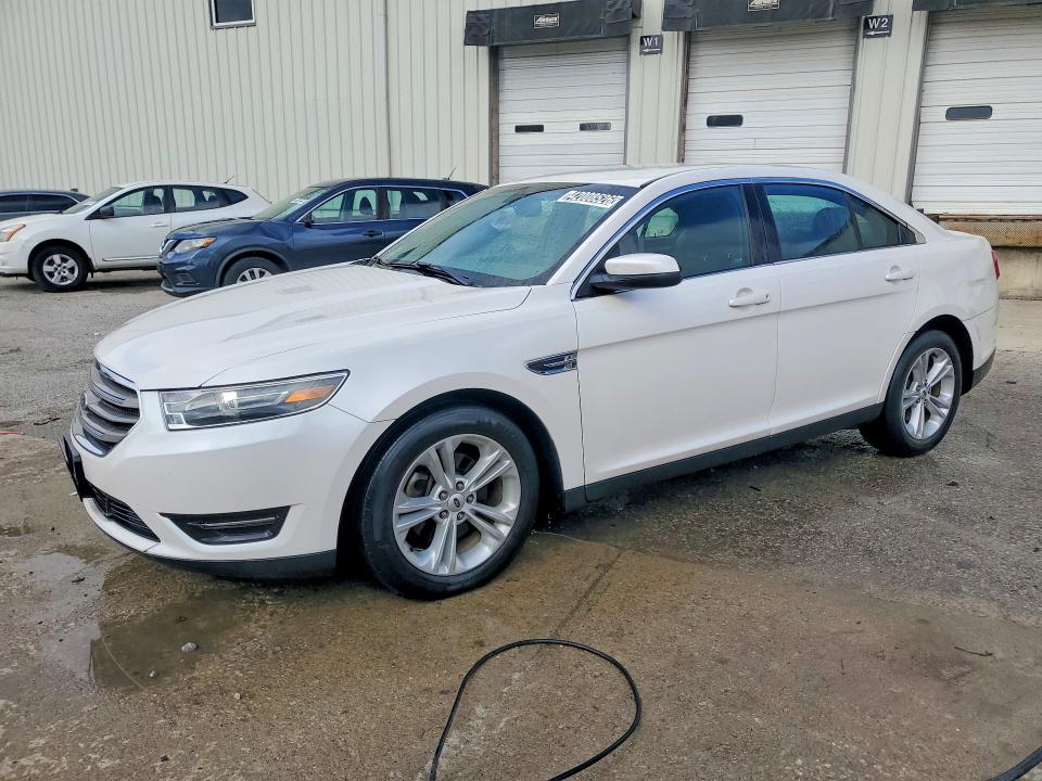 2015 FORD TAURUS — VIN 1FAHP2H86FG208667