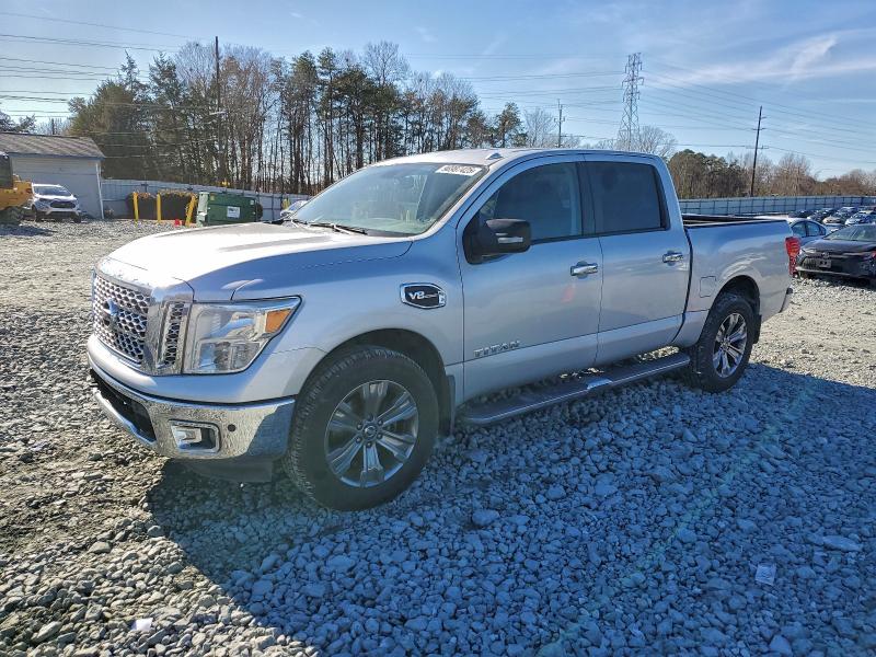 2017 NISSAN TITAN SV — VIN 1N6AA1E56HN565814