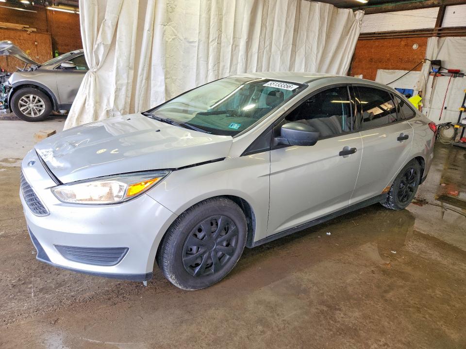 2016 FORD FOCUS — VIN 1FADP3E26GL235302
