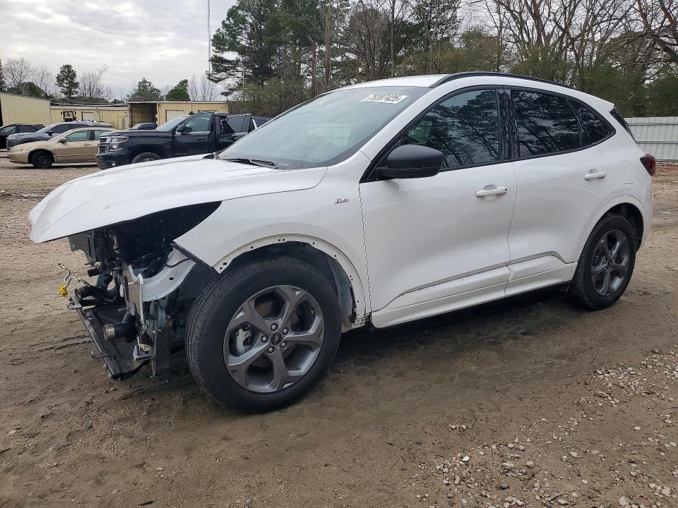 2023 FORD ESCAPE — VIN 1FMCU0MN3PUB47757