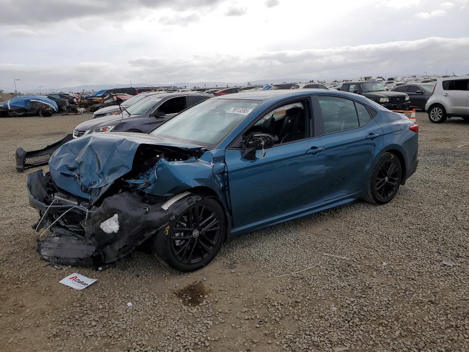 2026 TOYOTA CAMRY — VIN 4T1DAACKXTU228162