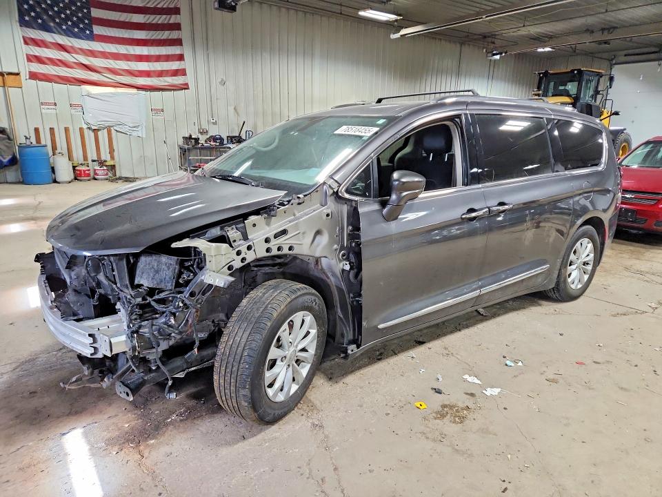 2018 CHRYSLER PACIFICA — VIN 2C4RC1BGXJR277616