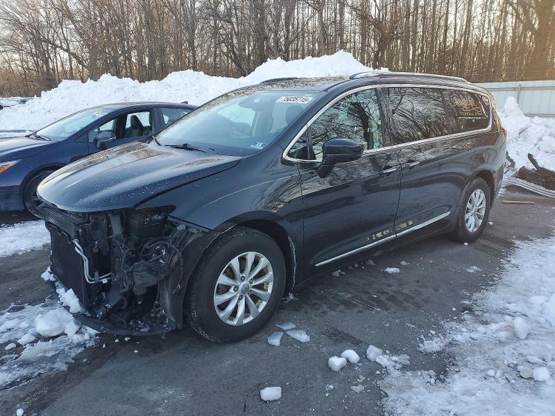 2019 CHRYSLER PACIFICA T — VIN 2C4RC1BG4KR505997