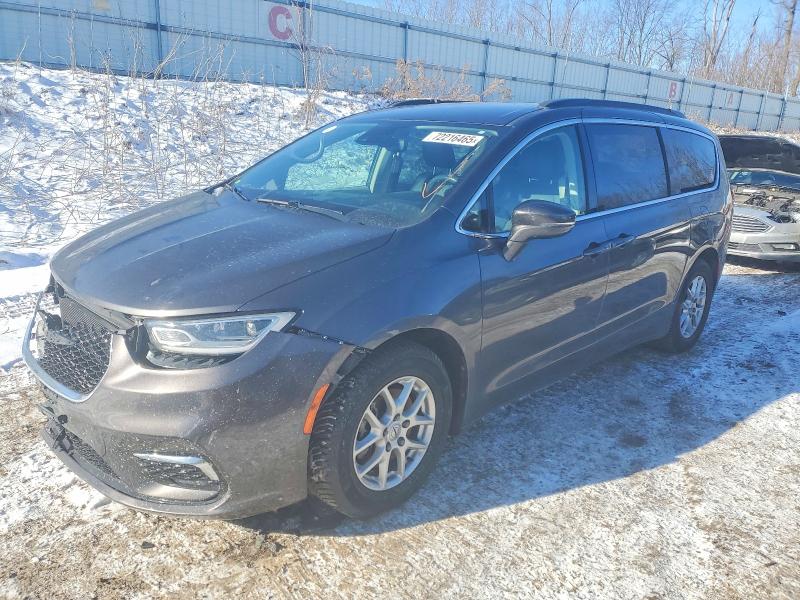 2022 CHRYSLER PACIFICA T — VIN 2C4RC1BG3NR142290