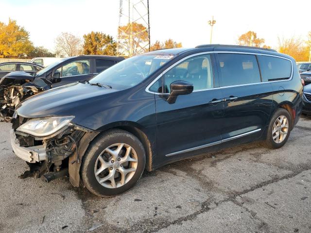 2017 CHRYSLER PACIFICA T — VIN 2C4RC1BG0HR510526