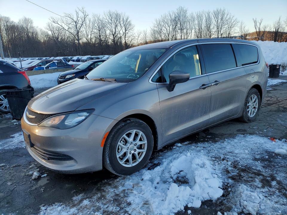 2017 CHRYSLER PACIFICA T — VIN 2C4RC1DG1HR537182