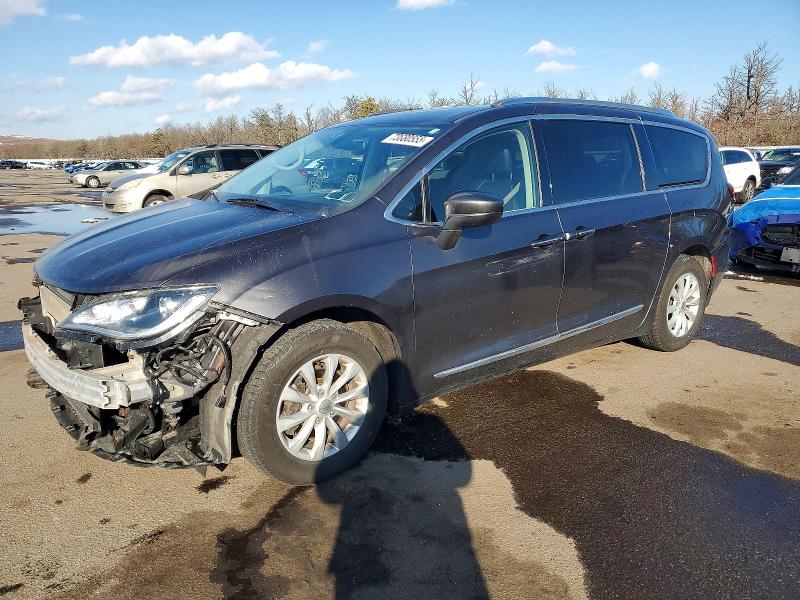 2019 CHRYSLER PACIFICA T — VIN 2C4RC1BG2KR733139