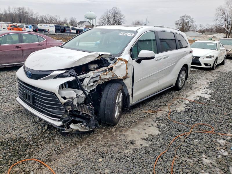 2023 TOYOTA SIENNA LIM — VIN 5TDZSKFC5PS097394
