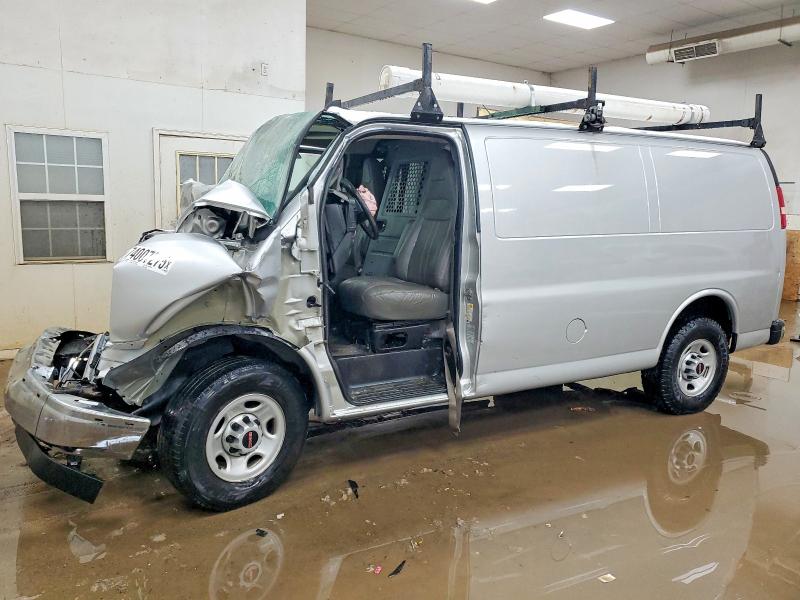 2018 GMC SAVANA — VIN 1GTW7AFP0J1185470