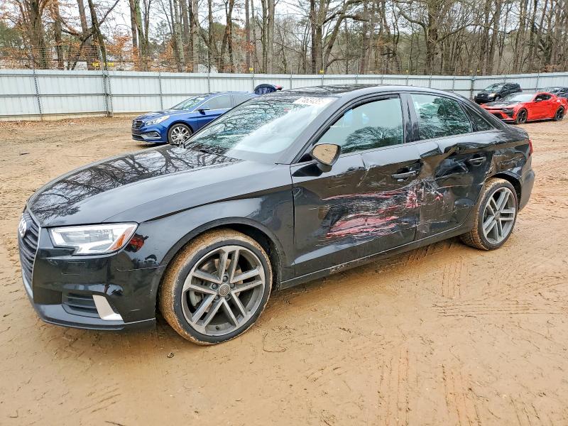 2018 AUDI A3 — VIN WAUAUGFF8J1025900