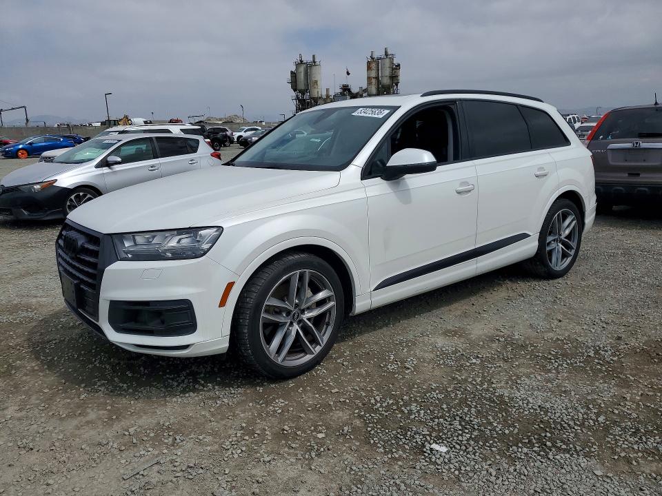 2017 AUDI Q7 — VIN WA1VAAF73HD039337