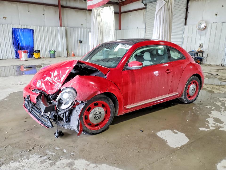 2018 VOLKSWAGEN BEETLE — VIN 3VWFD7ATXJM705769