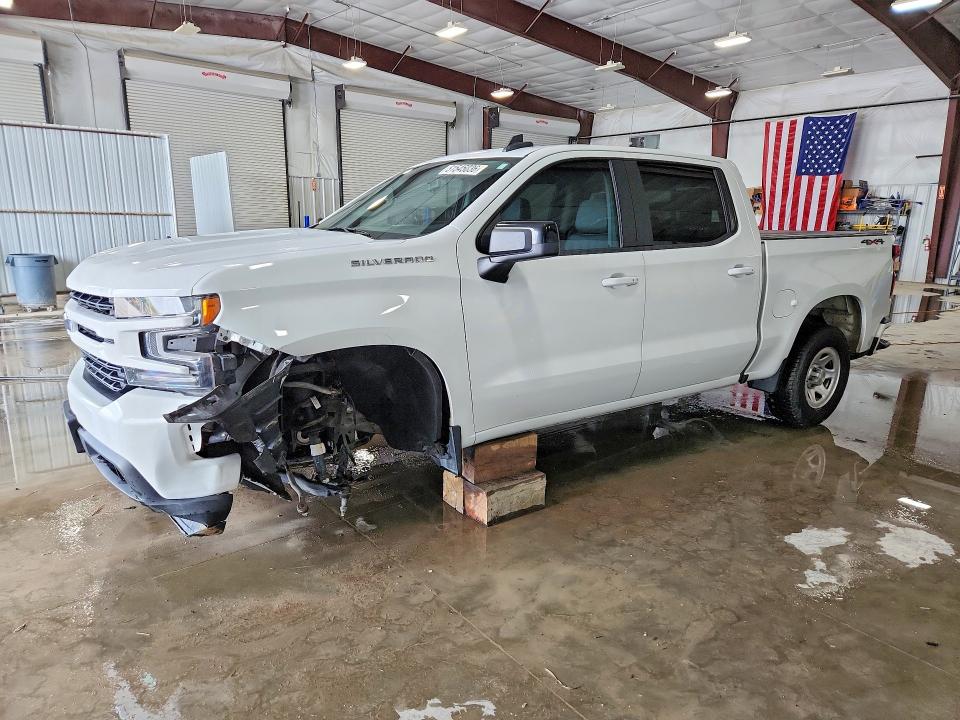 2019 CHEVROLET SILVERADO — VIN 1GCUYEEDXKZ390879