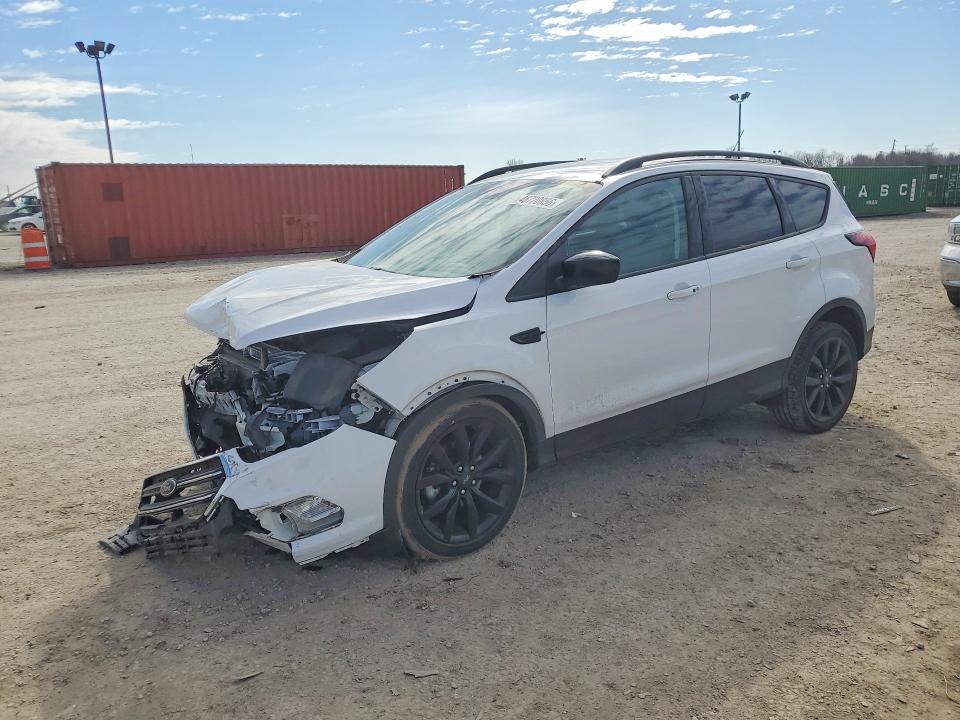 2019 FORD ESCAPE — VIN 1FMCU0GD4KUB10101