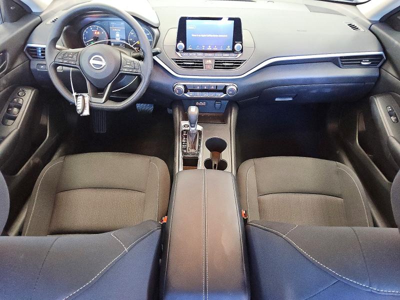 1N4BL4BV4SN432120